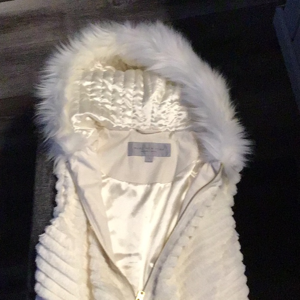 Marc New York faux fur vest w/ hood